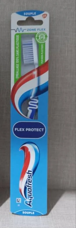 Aquafresh brosse à dents Flex Protect Souple -bleu